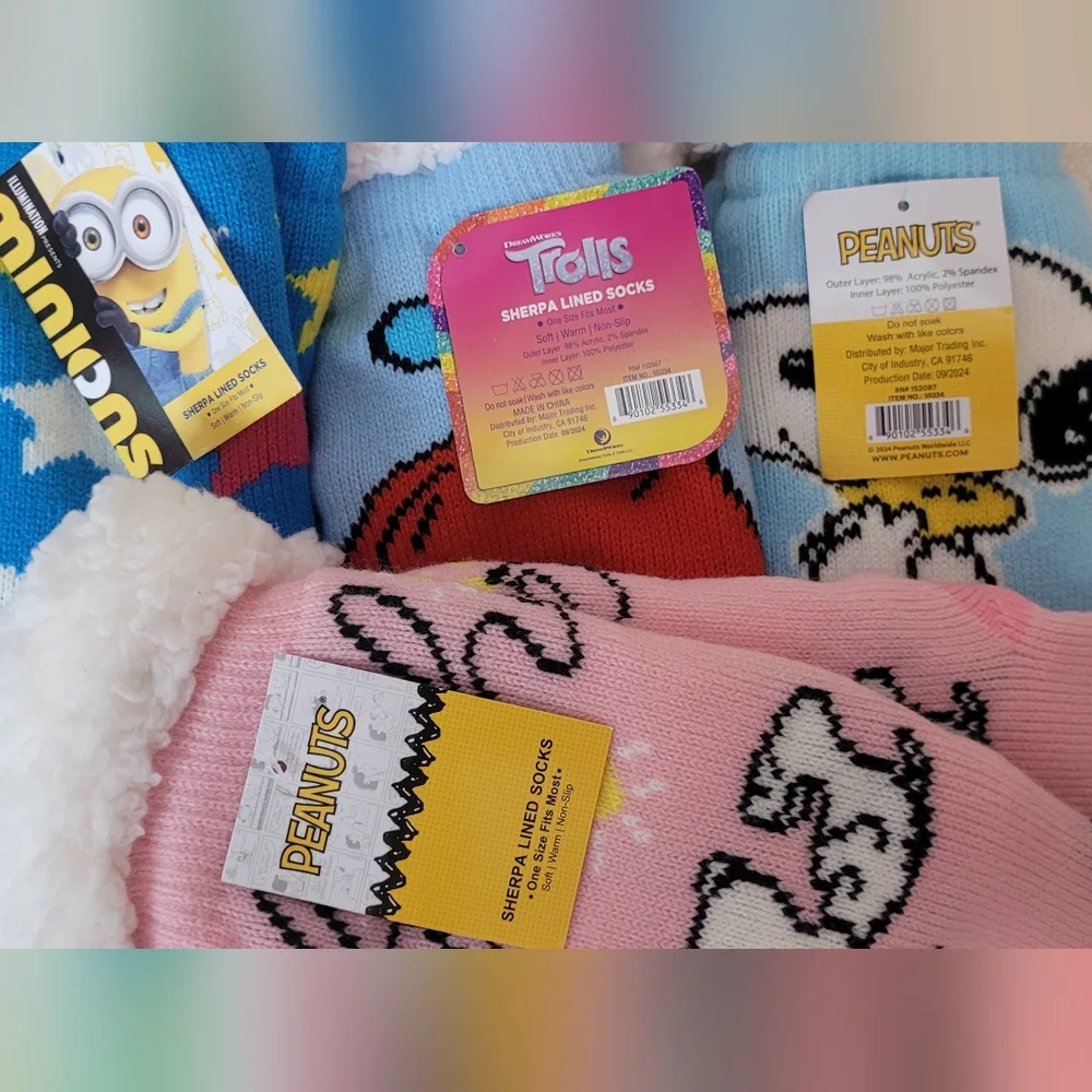 NWT-4 Pairs of Sherpa lined character Cozy Character Winter Slipper Socks